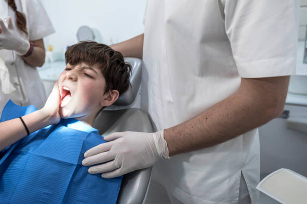 Best Emergency Tooth Extraction in West Samoset, FL